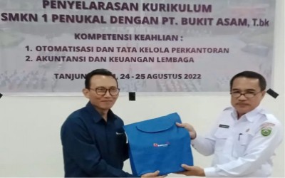 Penyelarasan Kurikulum dengan PT. Bukit Asam Tanjung Enim